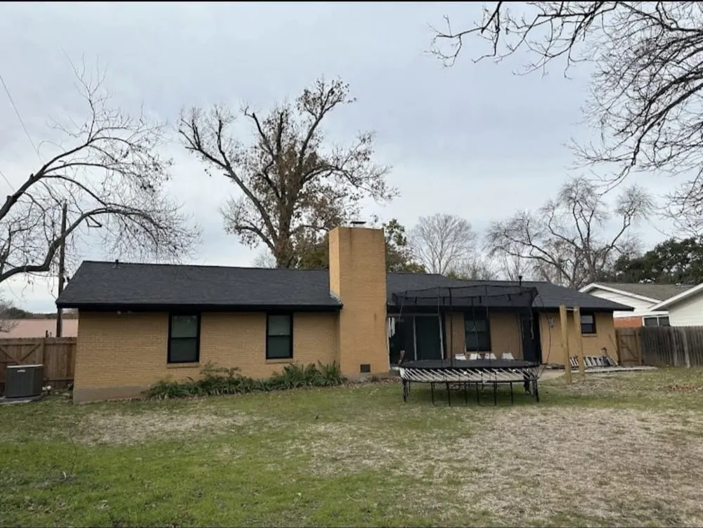 Slide of Gen-Z Roofing