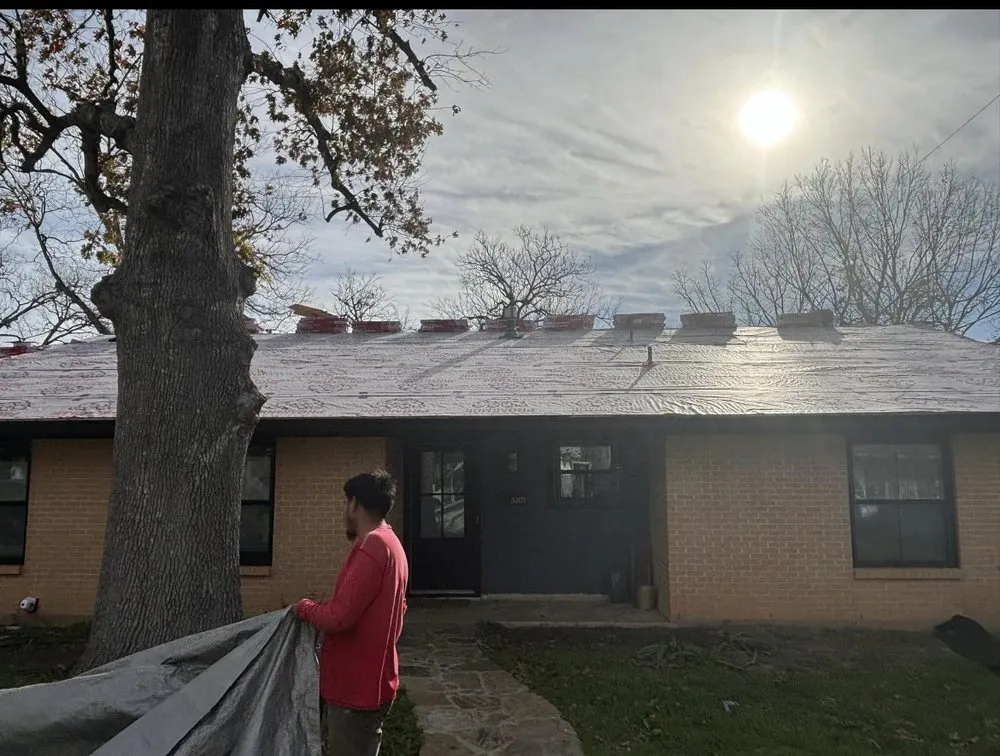 Slide of Gen-Z Roofing