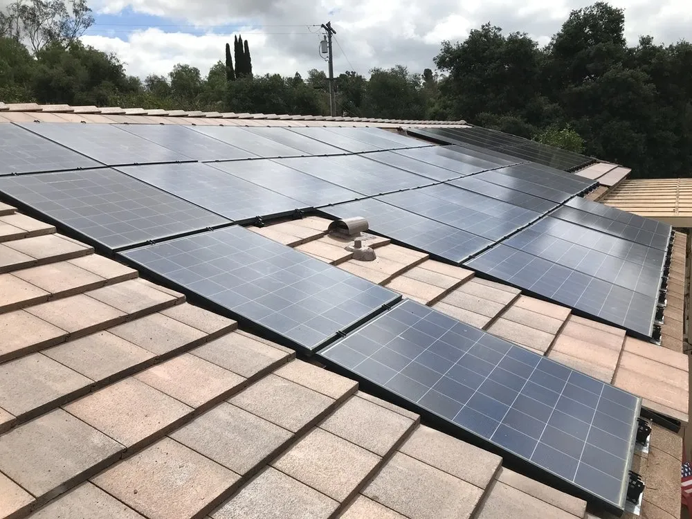 Slide of Gen819 Roofing & Solar