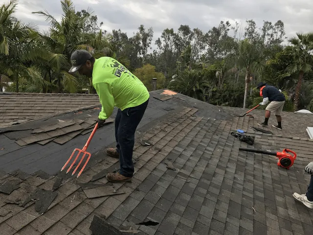 Slide of Gen819 Roofing & Solar