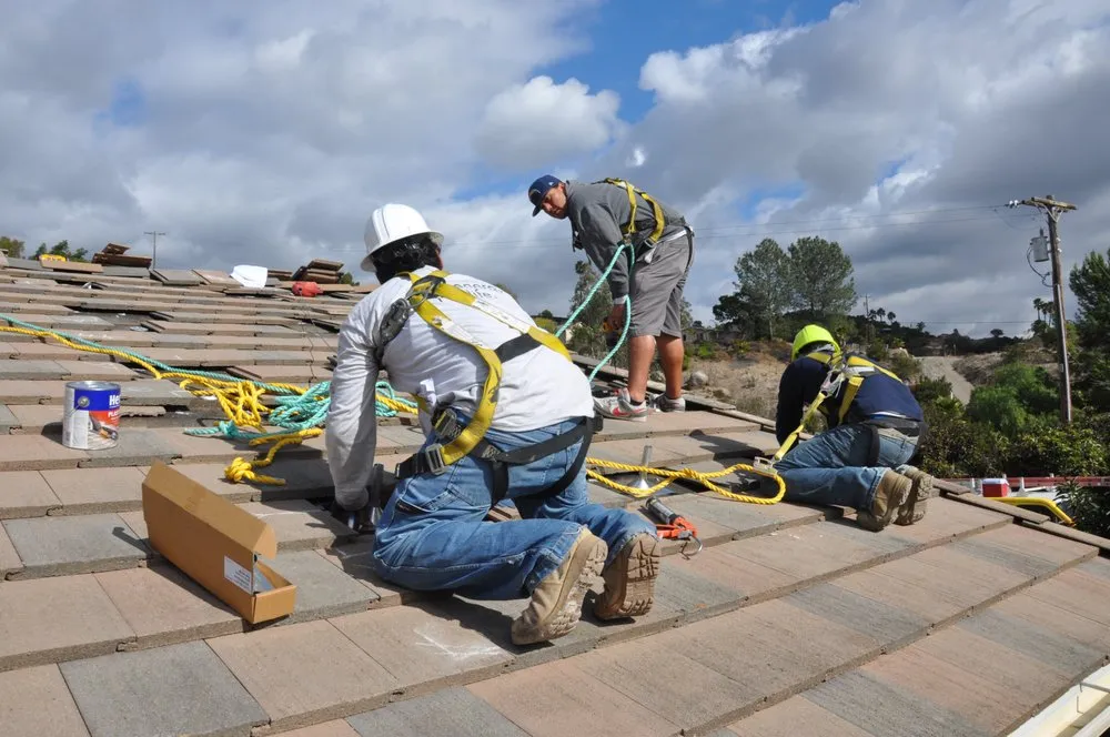 Slide of Gen819 Roofing & Solar