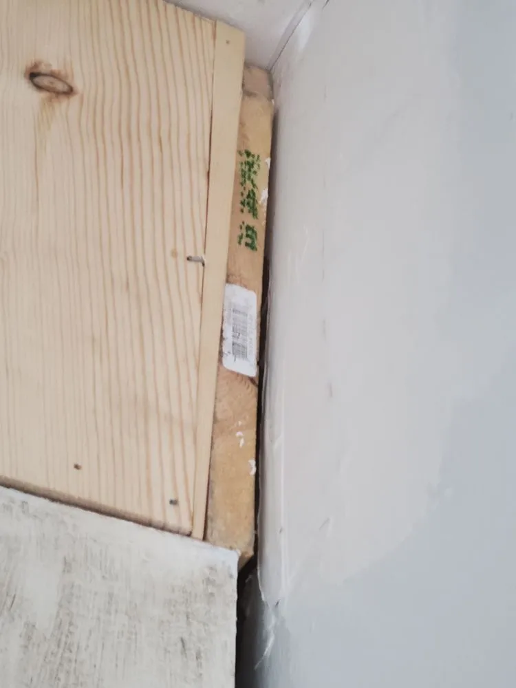 Slide of Geneo's Roofing & Construction