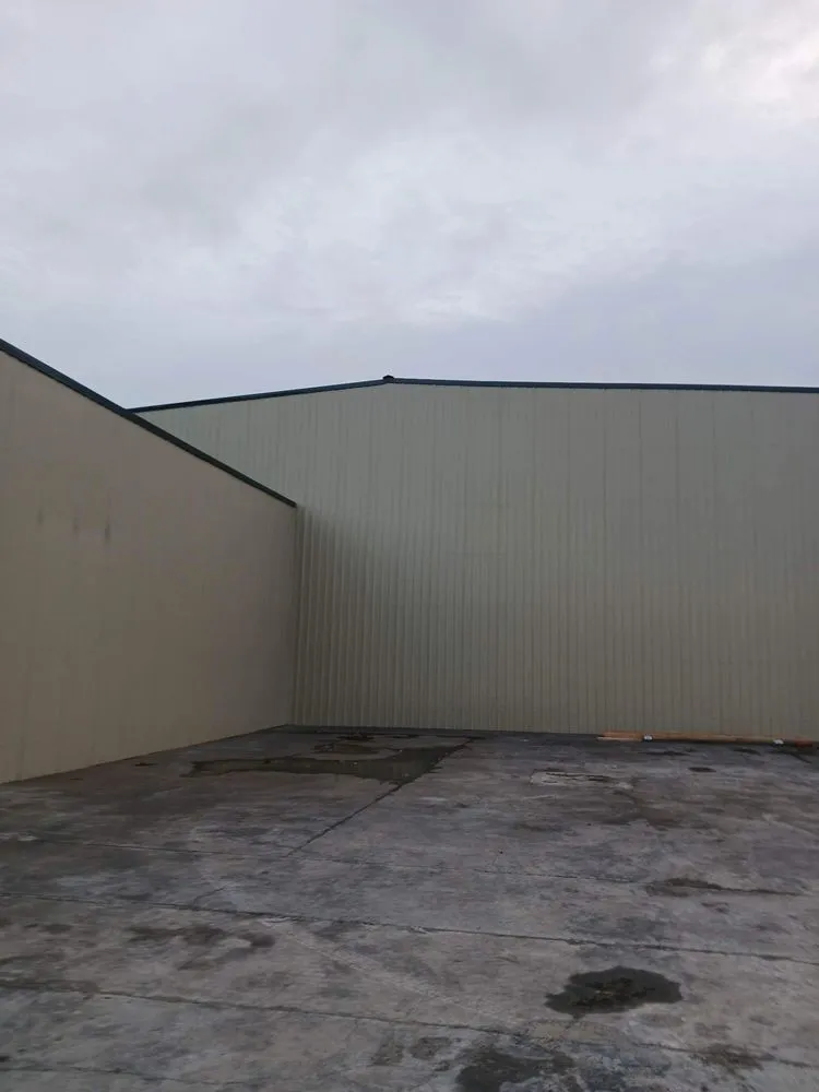 Slide of General Contracting Crew