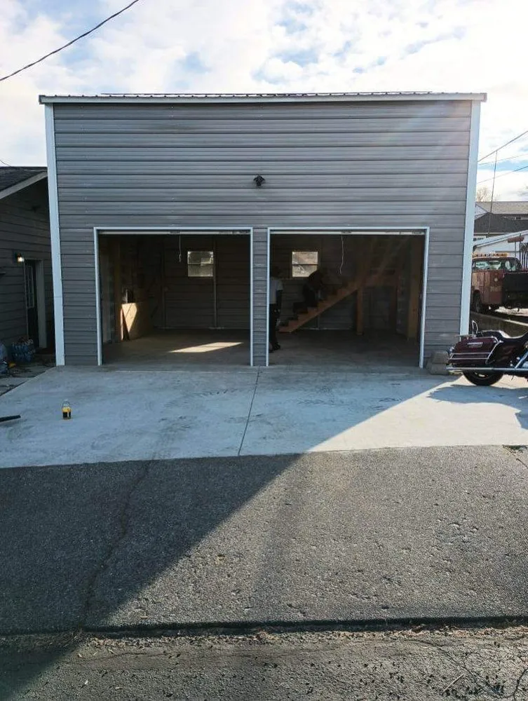 Slide of General Contracting Crew