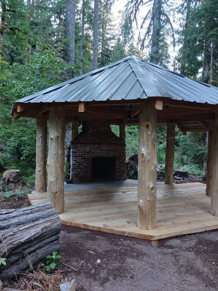 Slide of General Contracting Crew