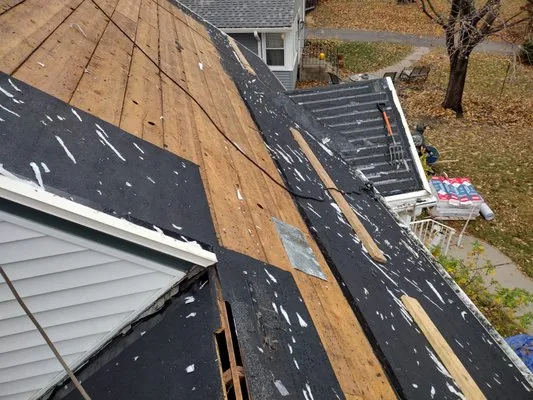 Genius construction Logo