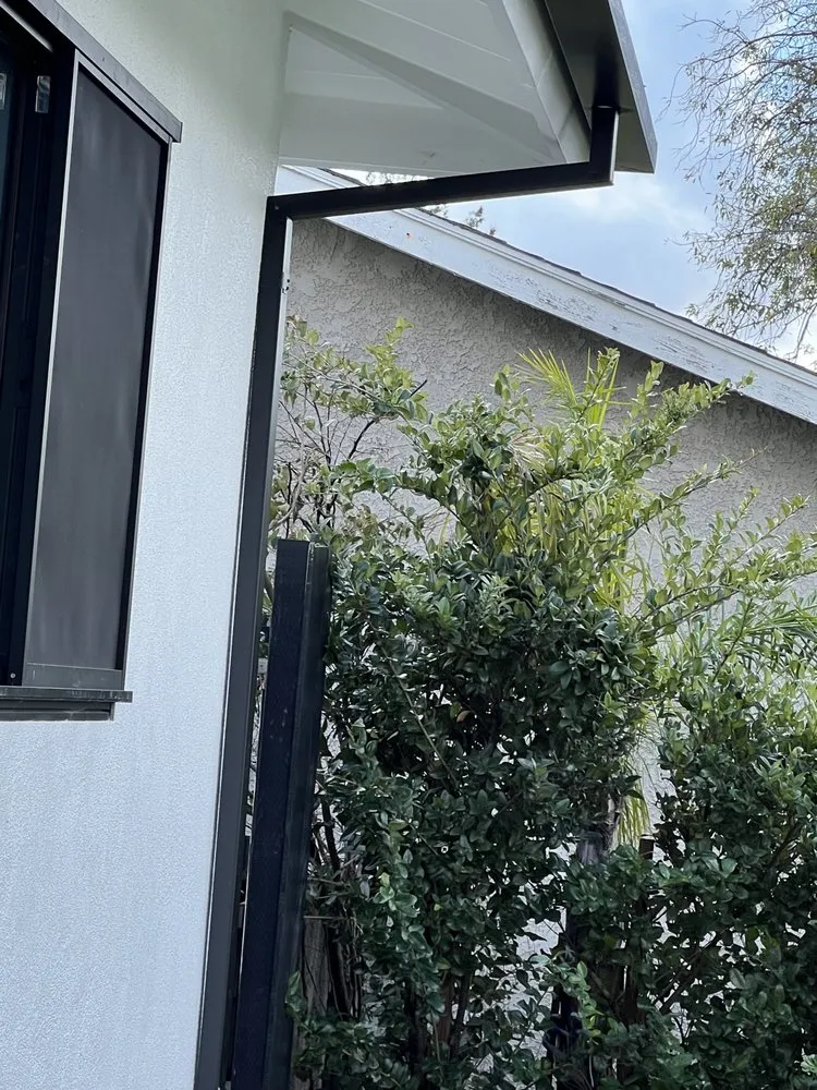 Slide of Geo' Metal  And Gutters