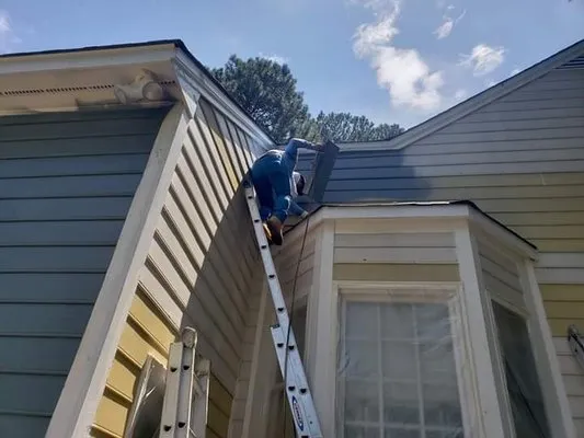 George´s Painting & More Logo