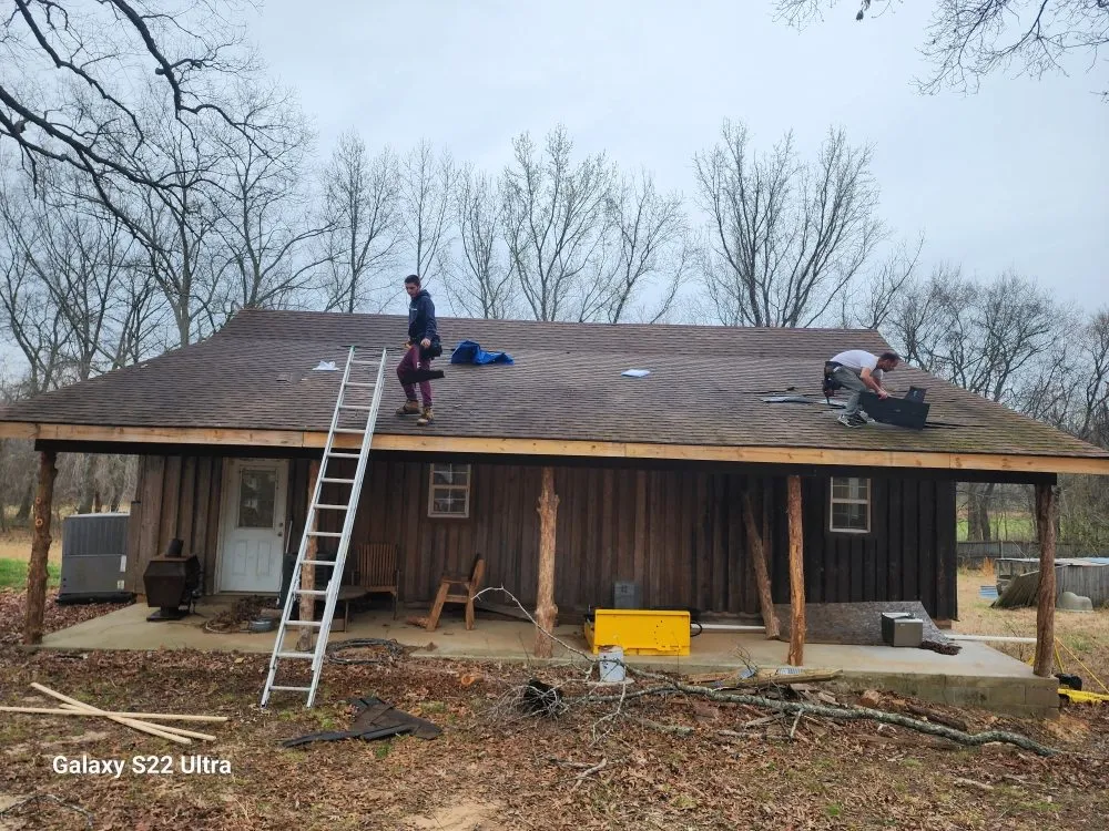 Licensed storm damage roof repair experts serving Holladay, TN - George's Roofing