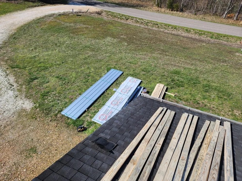 Expert roof inspection in Holladay, TN by George's Roofing