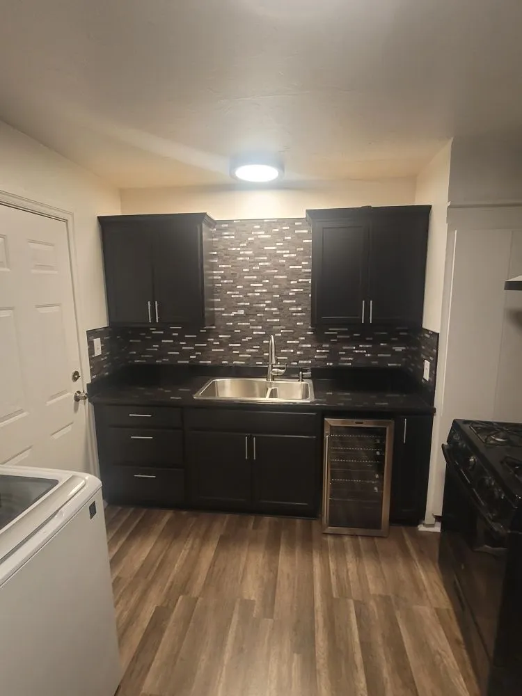 Slide of German Galindo Roofing & Construction