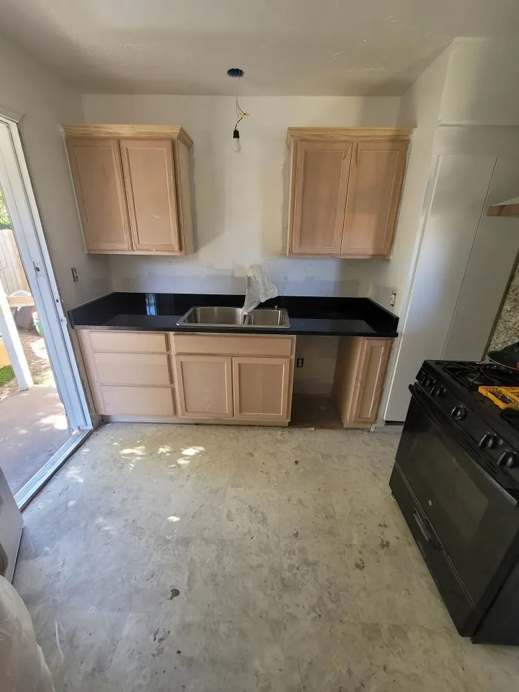 Slide of German Galindo Roofing & Construction