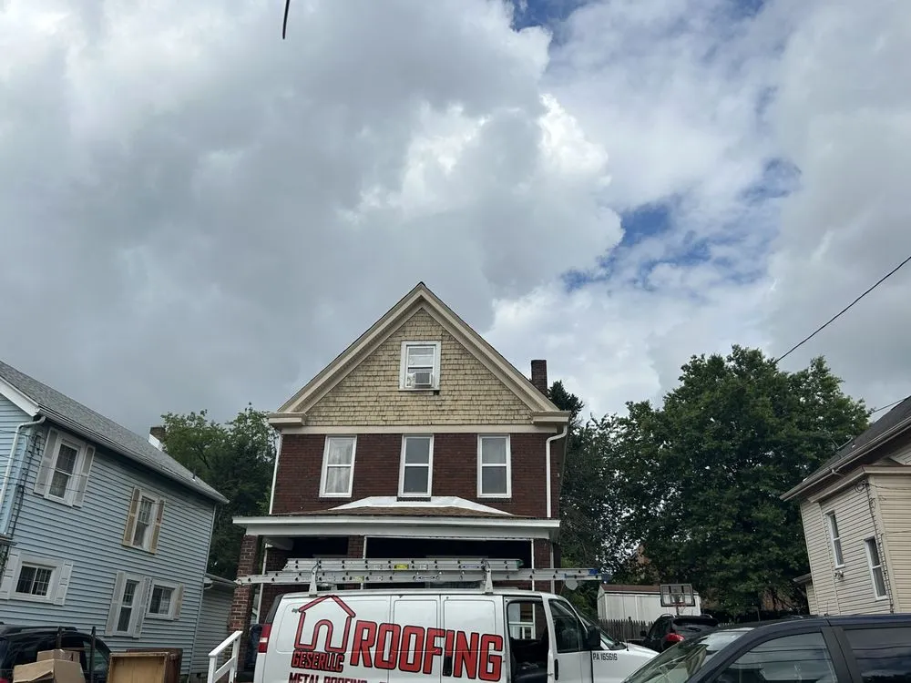 Expert roof installation experts serving Belle Vernon, PA - Geser