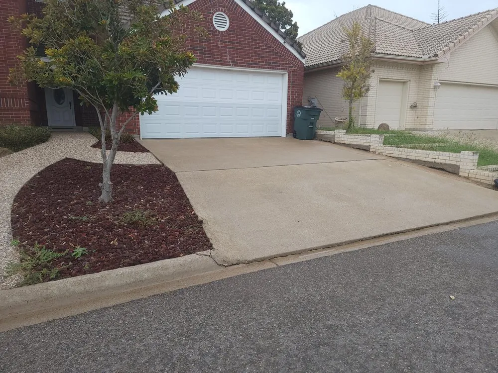 Slide of Get it Clean House Wash