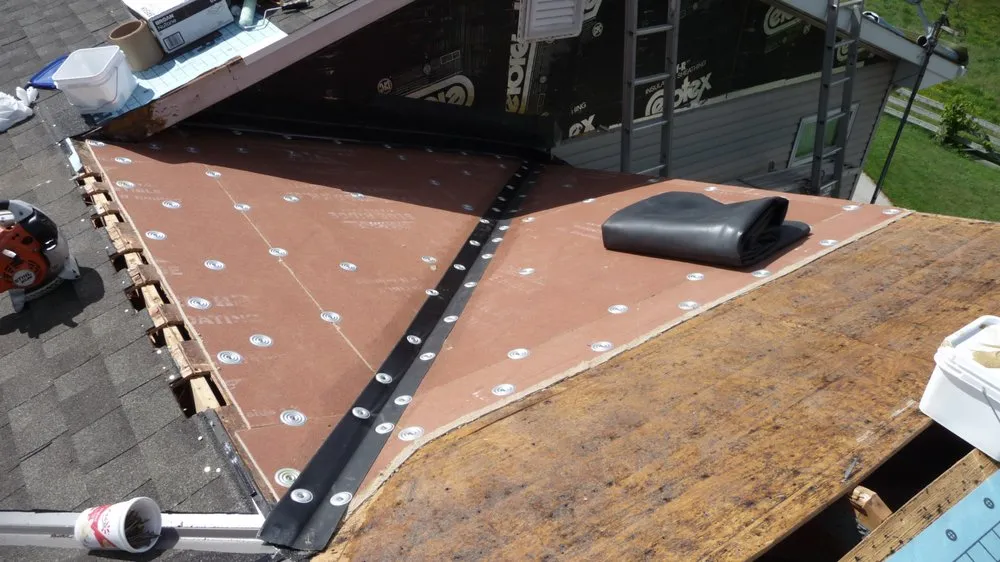 Local roof leak repair experts serving Mc Farland, WI - Gethsemane Roofing
