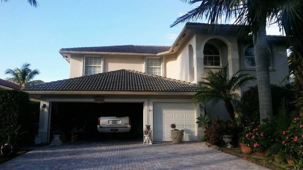 Slide of GetMyRoofCleaned