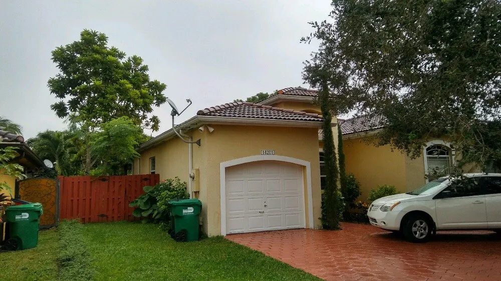 Slide of GetMyRoofCleaned