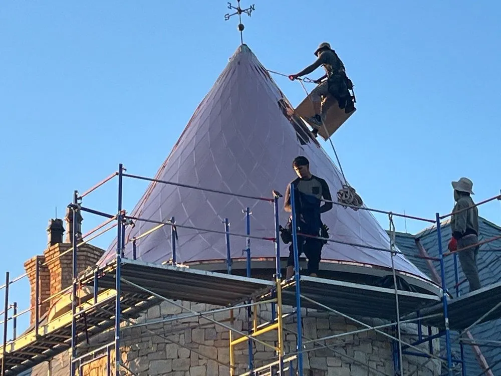 Slide of GFE Roofing