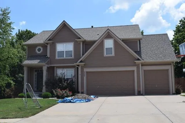 Trusted roof leak repair for residential properties across Lee's Summit, MO - G&G Restoration
