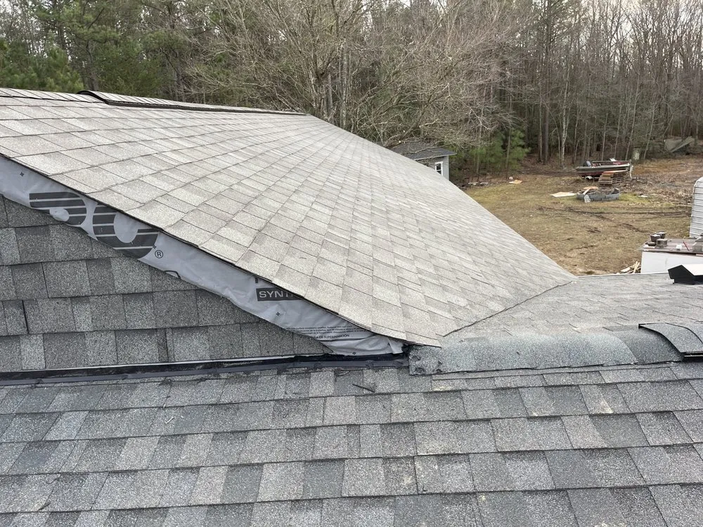 Expert shingle roofing service experts serving Ruther Glen, VA - GGA Construction