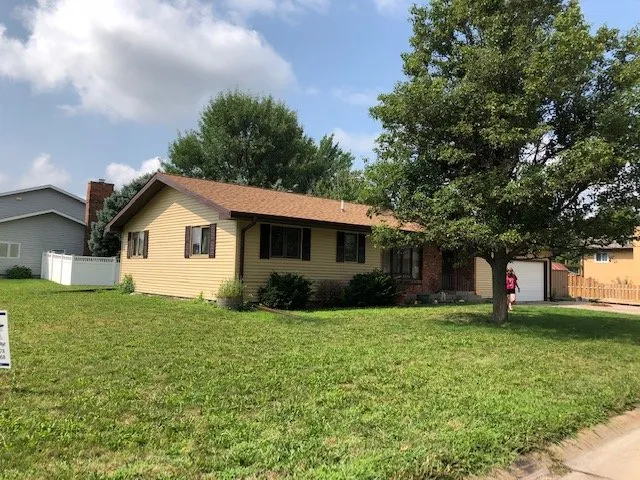 Slide of GGR & Exteriors