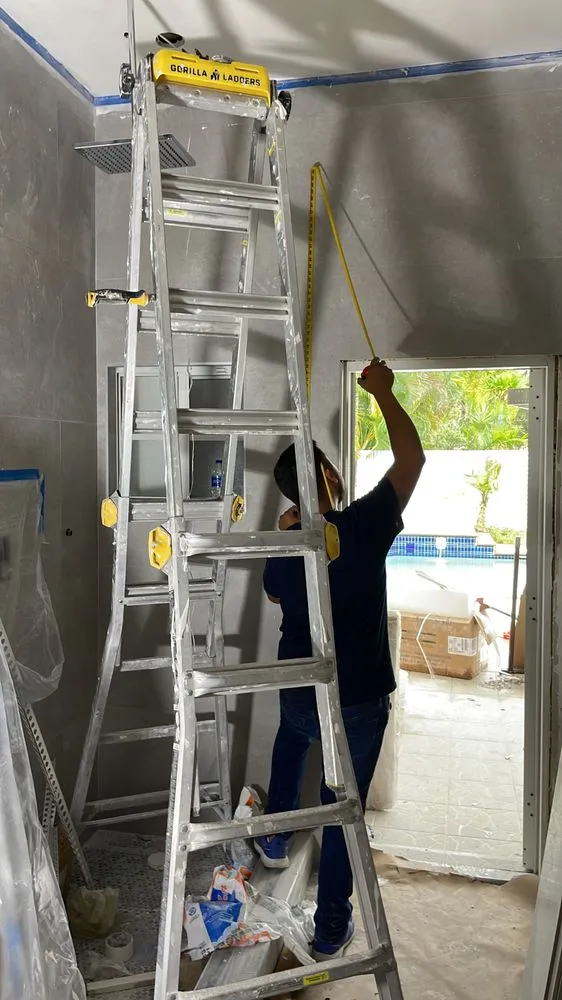 Slide of GHS General Contractors