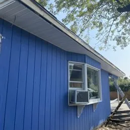 Slide of Gianni's Seamless Gutters