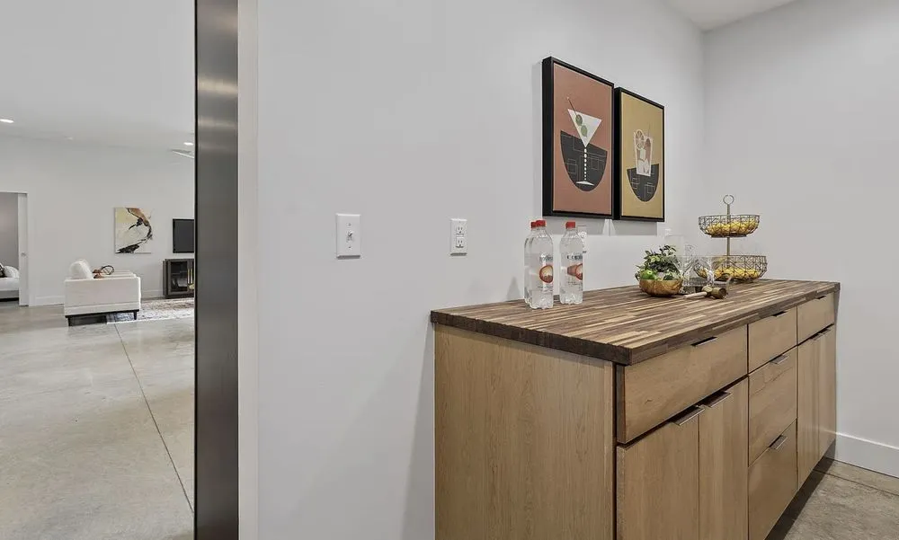 Slide of Giannola Construction Services