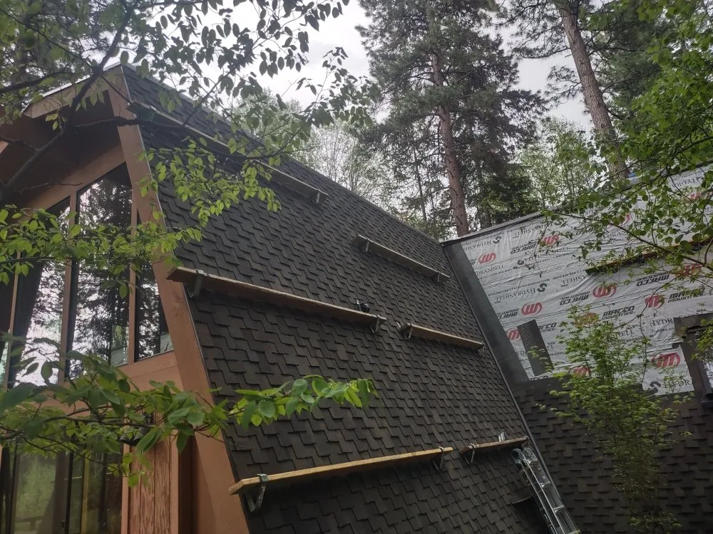 Slide of Gibs Roofing