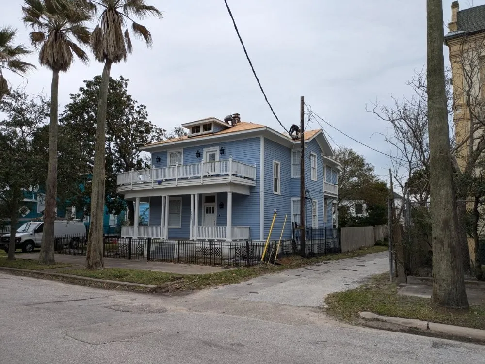 Slide of Gideons Pro Renovations