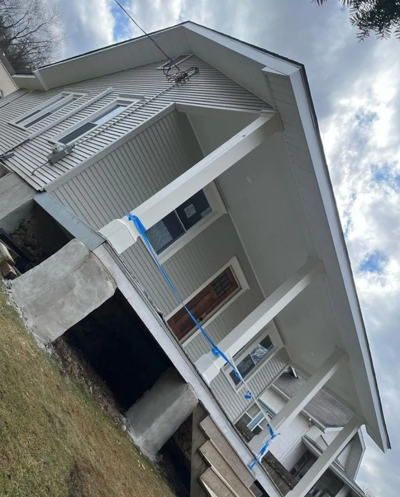 Slide of Giffin Roofing, LLC