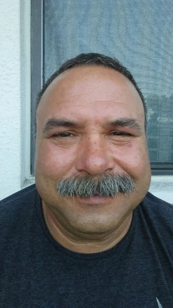 Slide of Gil Carpentry