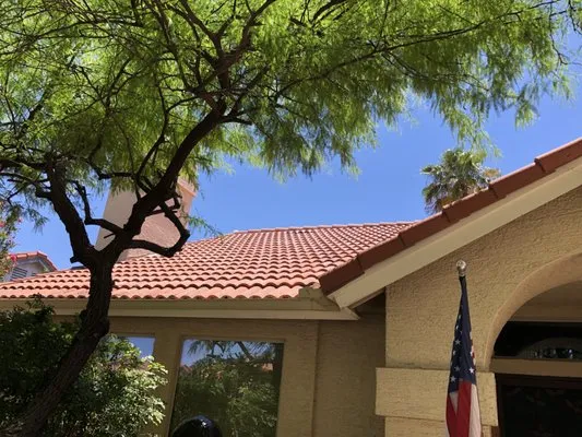 Gilbert Roofing Logo