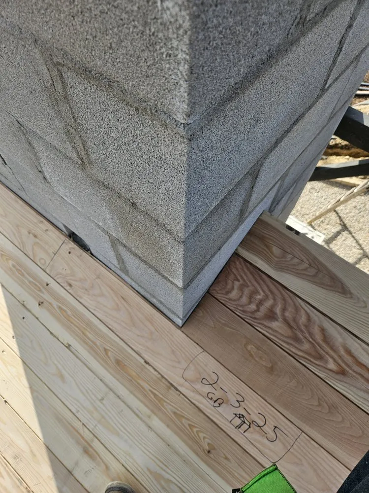 Slide of Gilbs Concrete & Roof