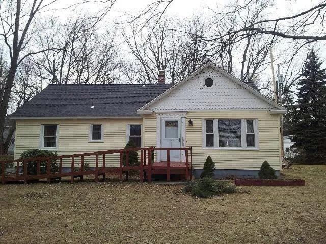 Trusted roof leak repair after storm damage in Slingerlands, NY by Giles Construction
