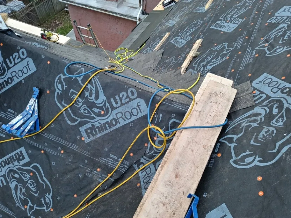 Top-rated roof replacement experts serving Lyndora, PA - Gill Construction