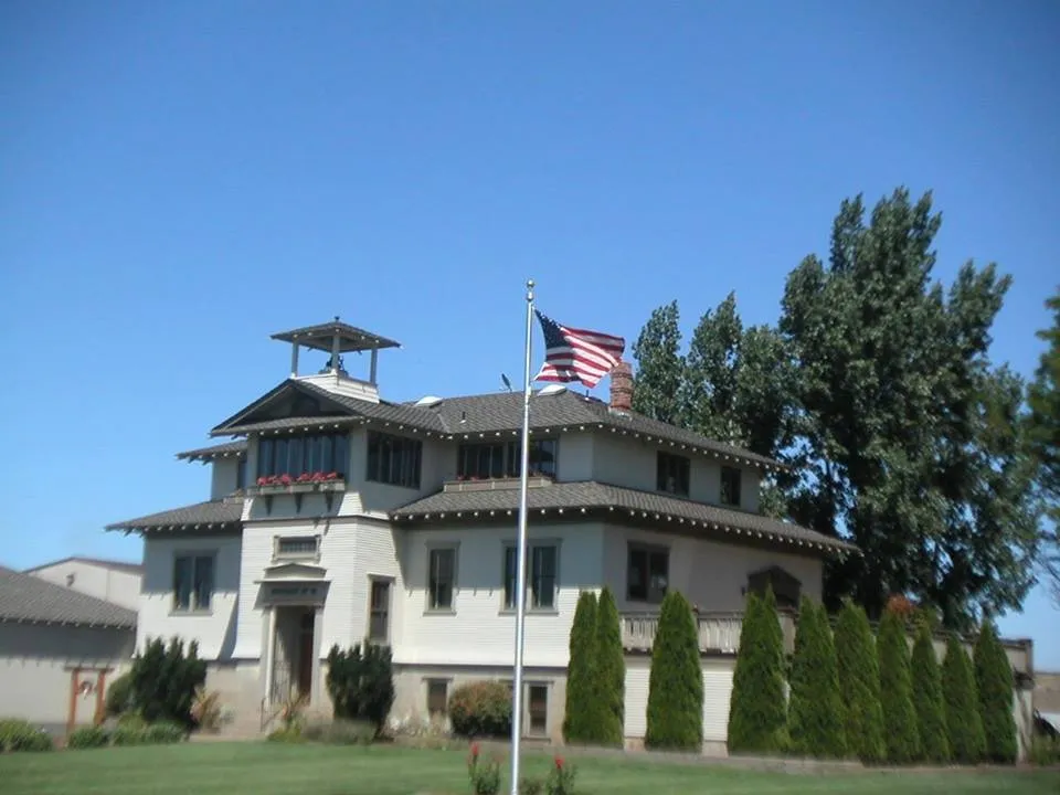 Slide of Gillespie Roofing, Inc.