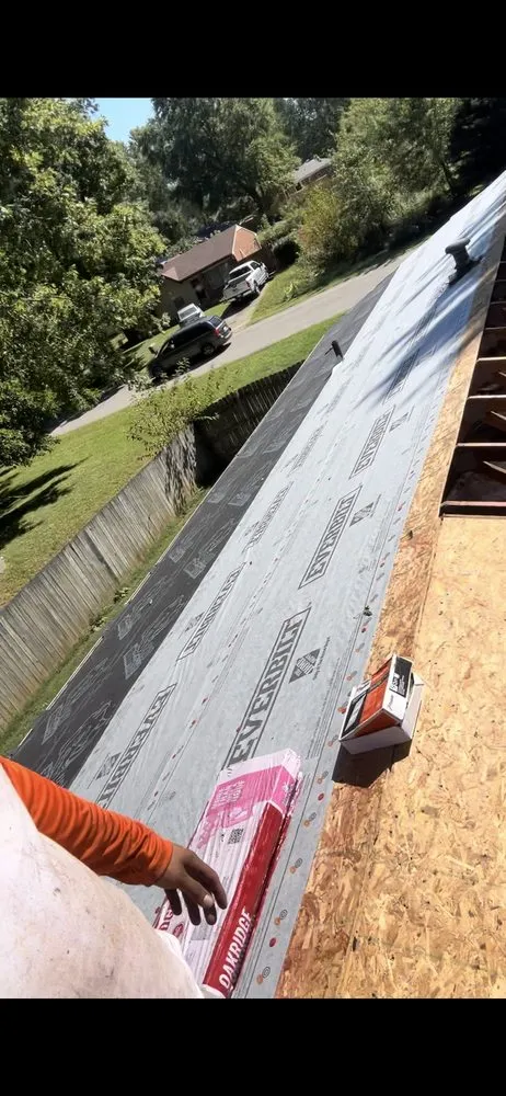 Slide of Gilly Grass Home Exterior Services