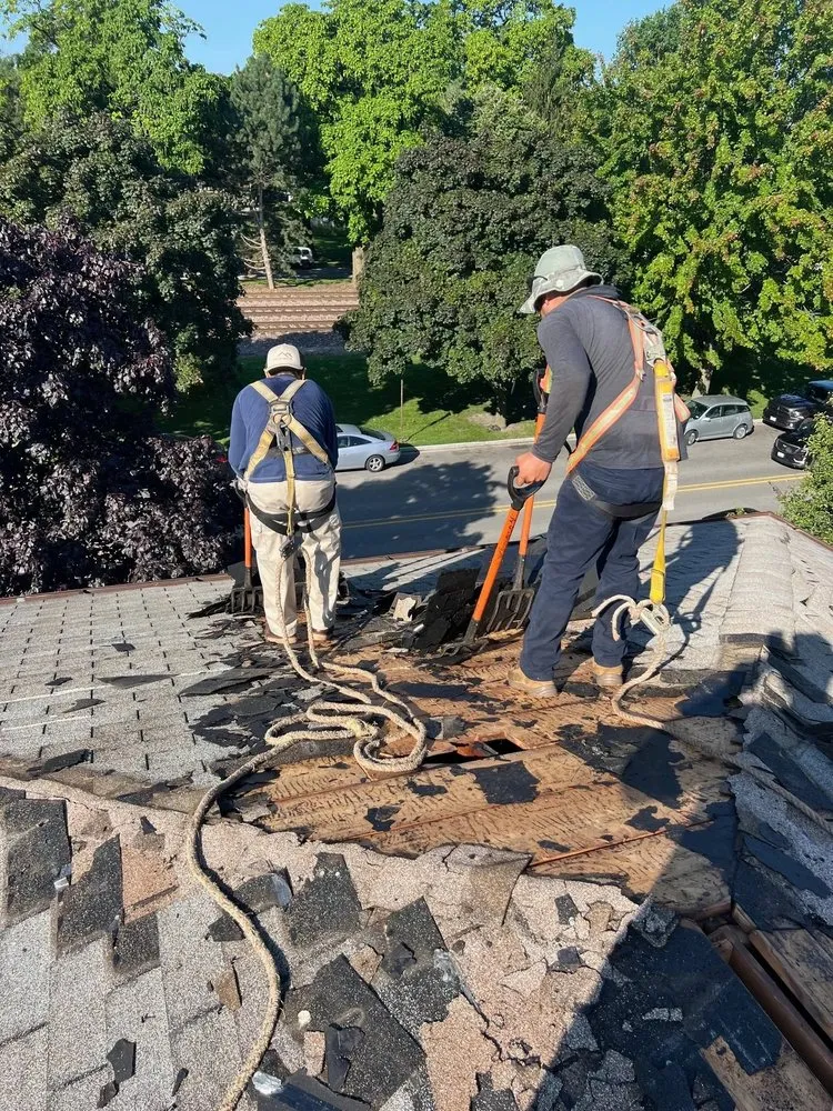 Slide of Gino Construction