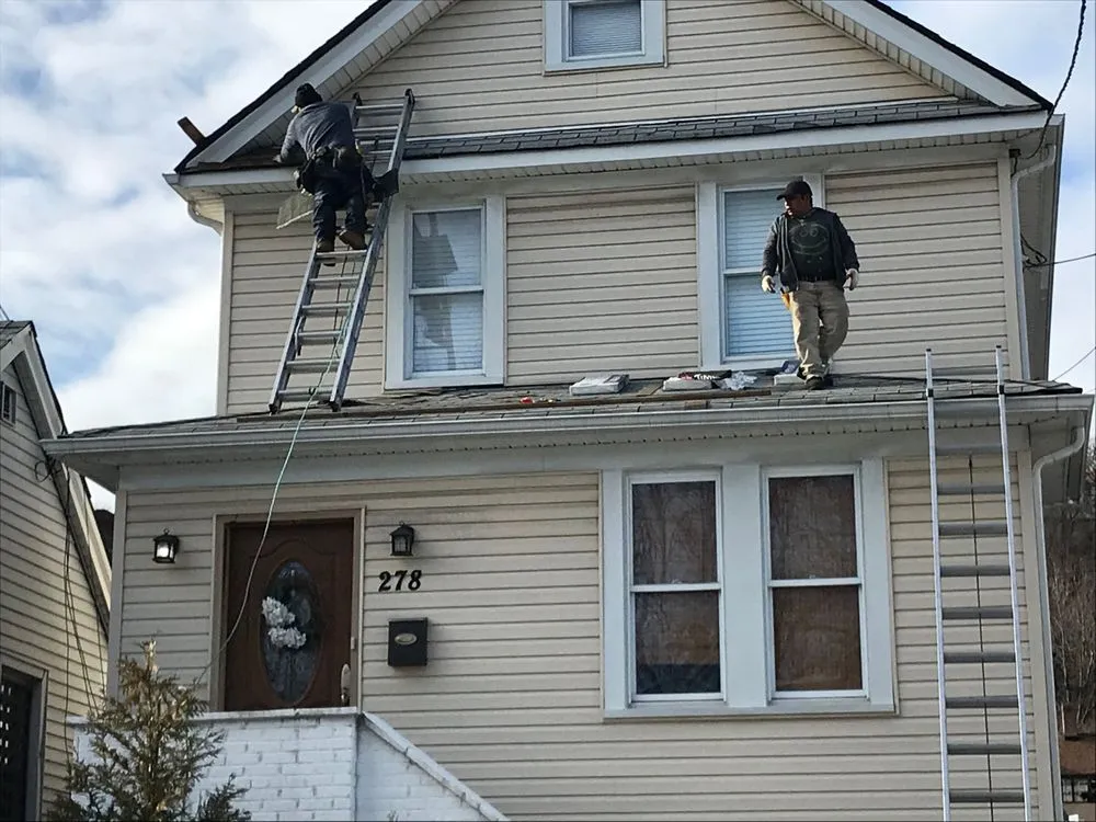 Slide of Gino's Home Improvement