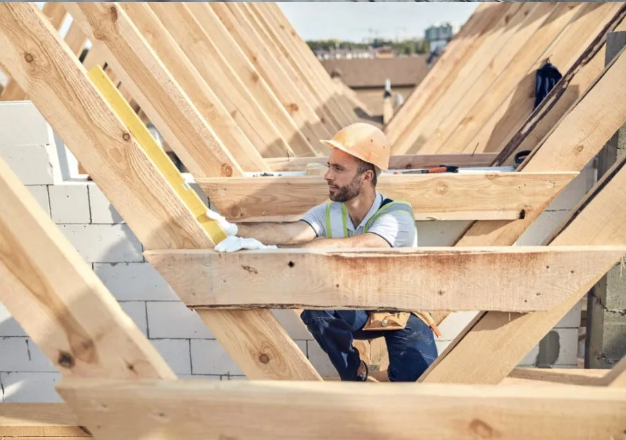 Local shingle roofing service experts serving Del Valle, TX - Giraffe Roofing
