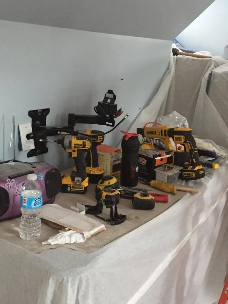 Slide of Giroux Home Improvement