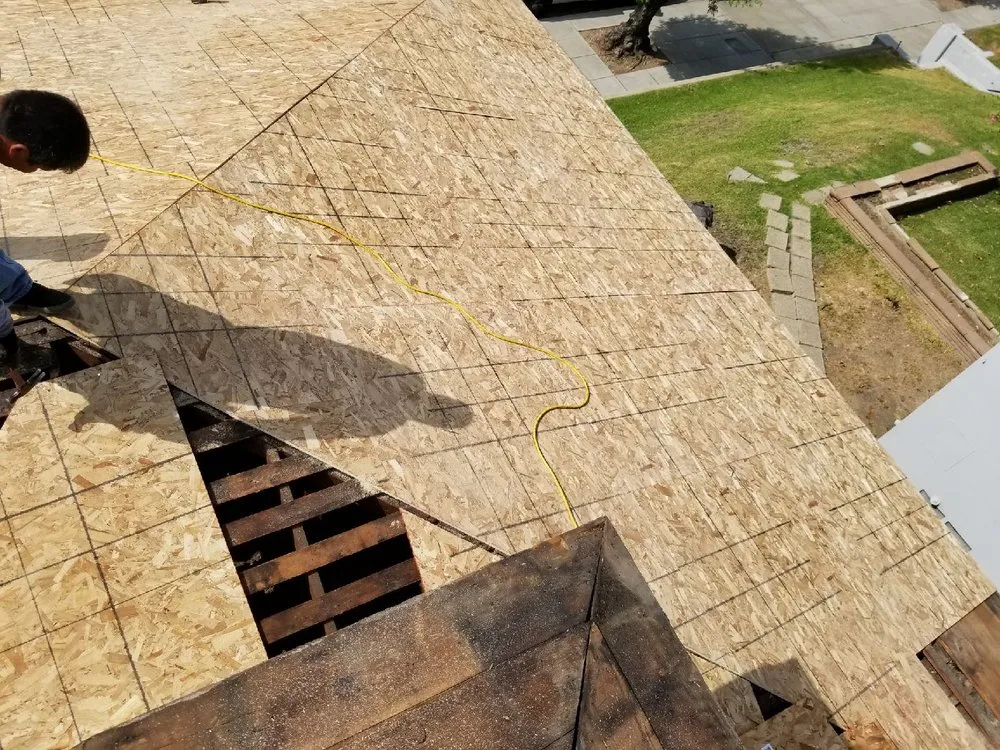 Slide of Giza Roofing Solutions