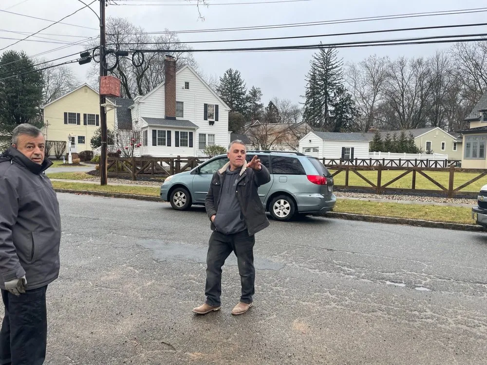 Slide of Gjoni Construction