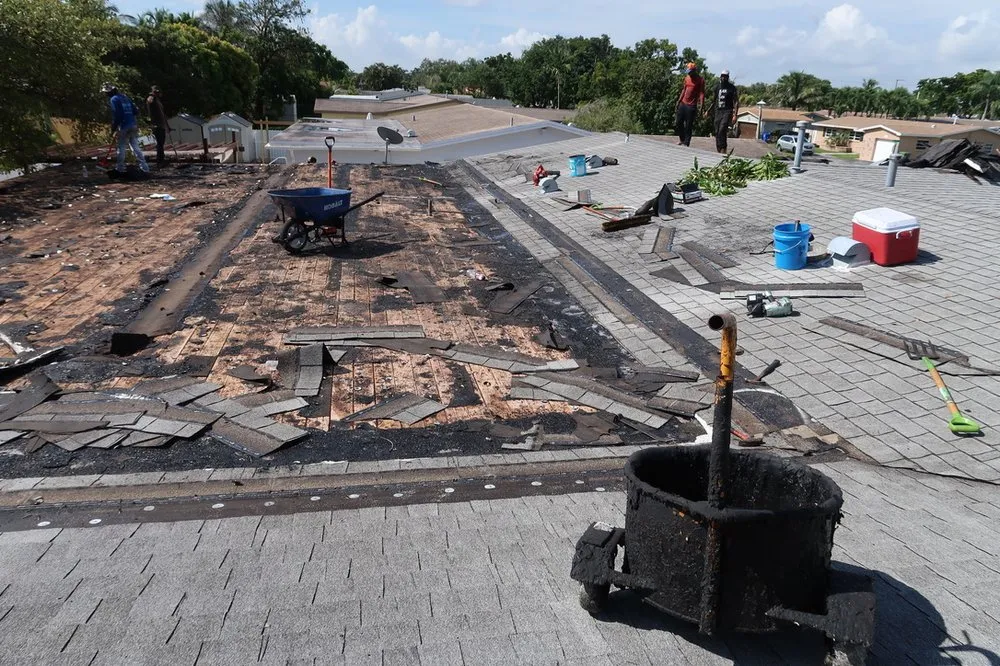 Slide of Glades Edge Roofing