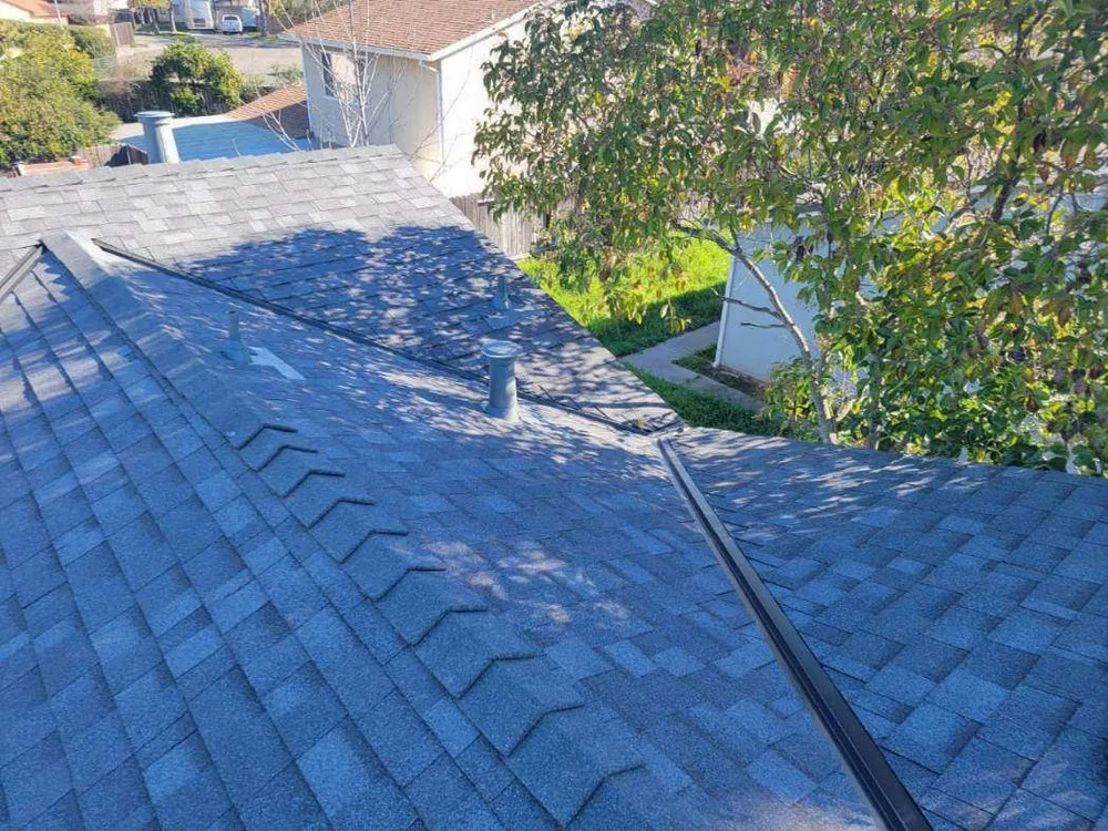 Slide of Gleason's Roofing