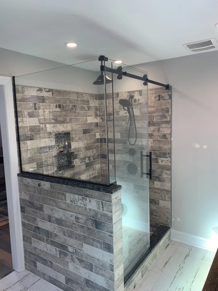 Slide of Glen Bailey Sales & Services