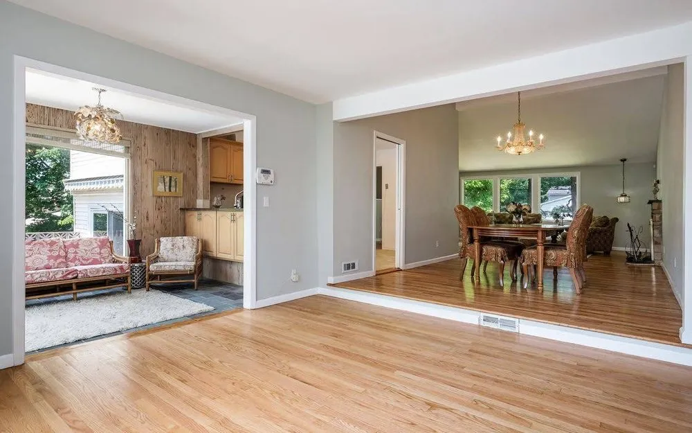 Slide of Glen Roofing Corporation