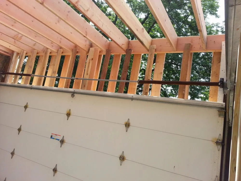 Slide of Glen Roofing Corporation