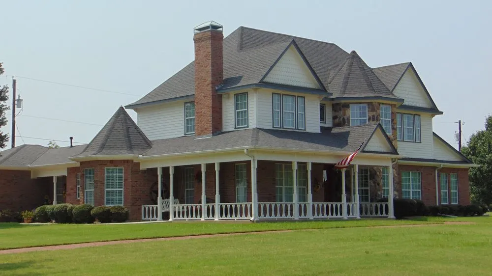 Slide of Glenn Dixon Construction and Roofing